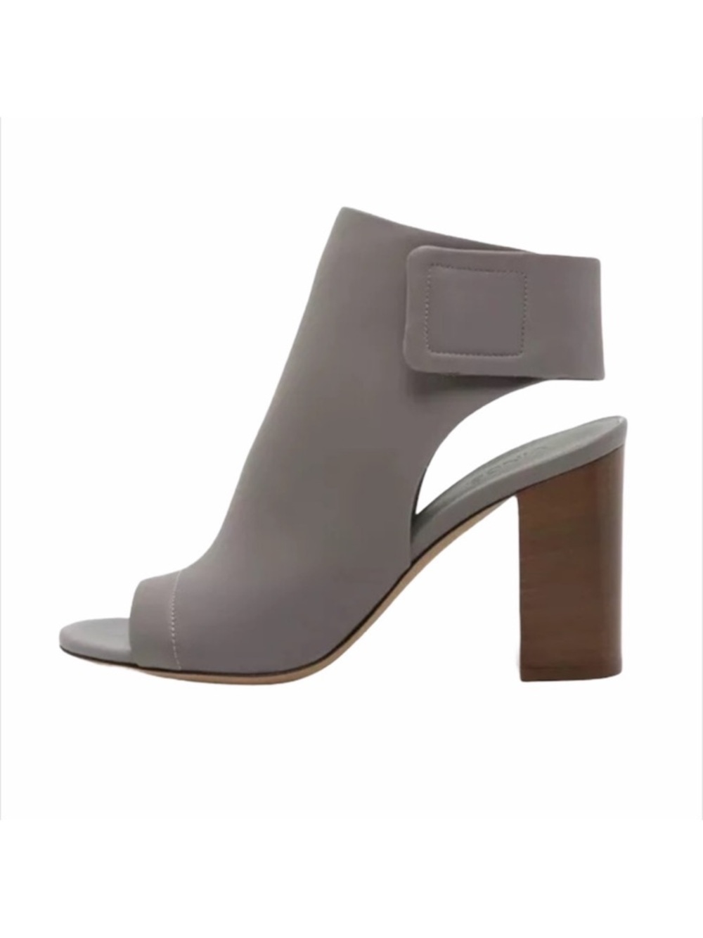 Vince Faye Leather Bootie Size 9